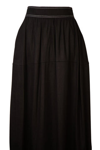 Vanades Flare Midi Skirt in Black