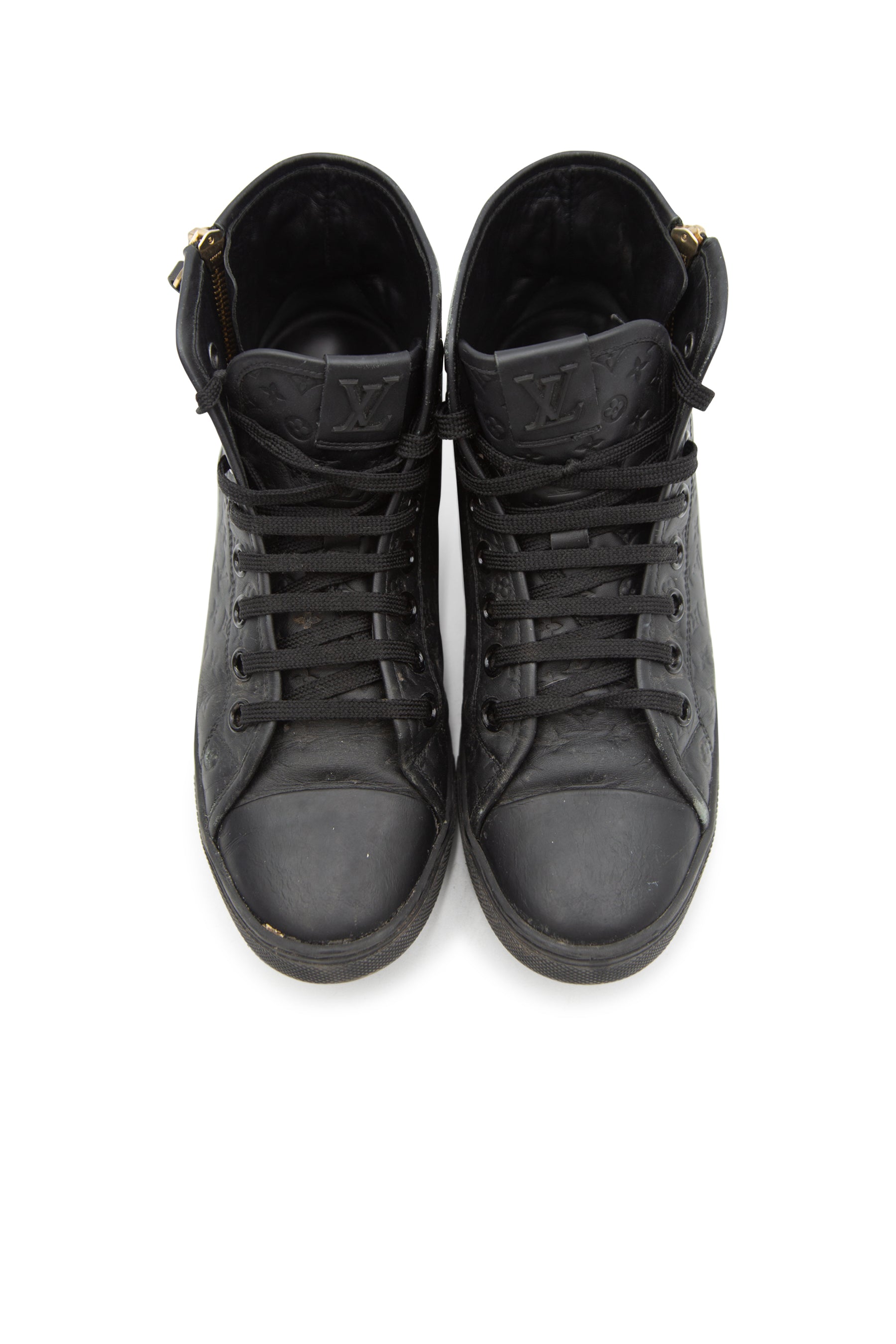 Louis Vuitton Trainer Sneaker Uniform Black Suede Made In Italy