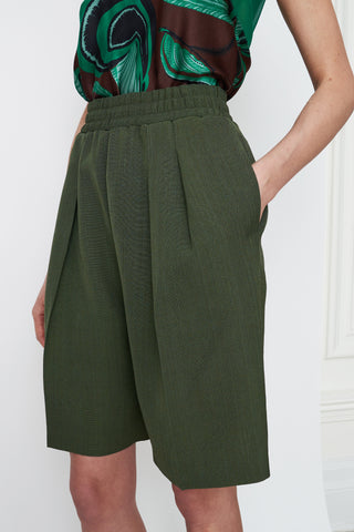 Binx Shorts in Green | (est. retail $590)